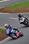 Mallory-park-Leicestershire;Mallory-park-photographs;Motorcycle-action-photographs;event-digital-images;eventdigitalimages;mallory-park;no-limits-trackday;peter-wileman-photography;trackday;trackday-digital-images;trackday-photos