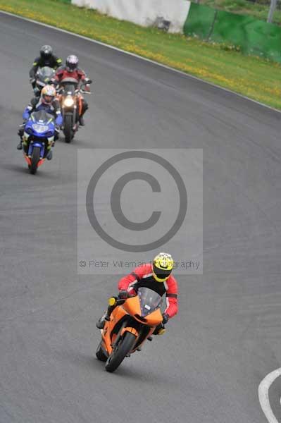 Mallory park Leicestershire;Mallory park photographs;Motorcycle action photographs;event digital images;eventdigitalimages;mallory park;no limits trackday;peter wileman photography;trackday;trackday digital images;trackday photos