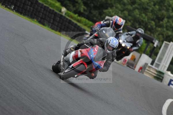 Mallory park Leicestershire;Mallory park photographs;Motorcycle action photographs;event digital images;eventdigitalimages;mallory park;no limits trackday;peter wileman photography;trackday;trackday digital images;trackday photos