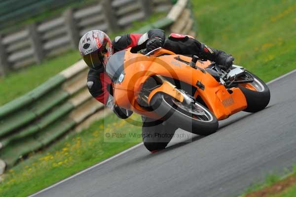 Mallory park Leicestershire;Mallory park photographs;Motorcycle action photographs;event digital images;eventdigitalimages;mallory park;no limits trackday;peter wileman photography;trackday;trackday digital images;trackday photos