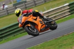 Mallory-park-Leicestershire;Mallory-park-photographs;Motorcycle-action-photographs;event-digital-images;eventdigitalimages;mallory-park;no-limits-trackday;peter-wileman-photography;trackday;trackday-digital-images;trackday-photos