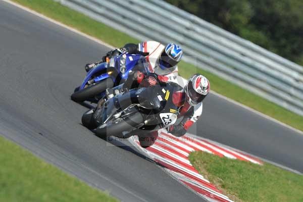 Motorcycle action photographs;Trackday digital images;event digital images;eventdigitalimages;no limits trackday;peter wileman photography;snetterton;snetterton circuit norfolk;snetterton photographs;trackday;trackday photos