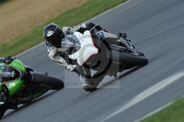 Motorcycle action photographs;Trackday digital images;event digital images;eventdigitalimages;no limits trackday;peter wileman photography;snetterton;snetterton circuit norfolk;snetterton photographs;trackday;trackday photos