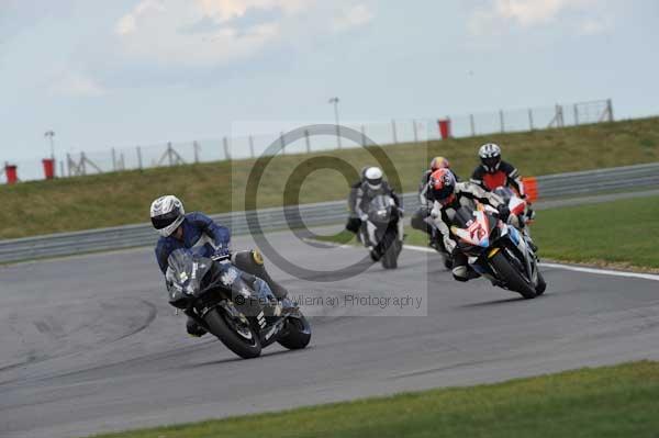 Motorcycle action photographs;Trackday digital images;event digital images;eventdigitalimages;no limits trackday;peter wileman photography;snetterton;snetterton circuit norfolk;snetterton photographs;trackday;trackday photos