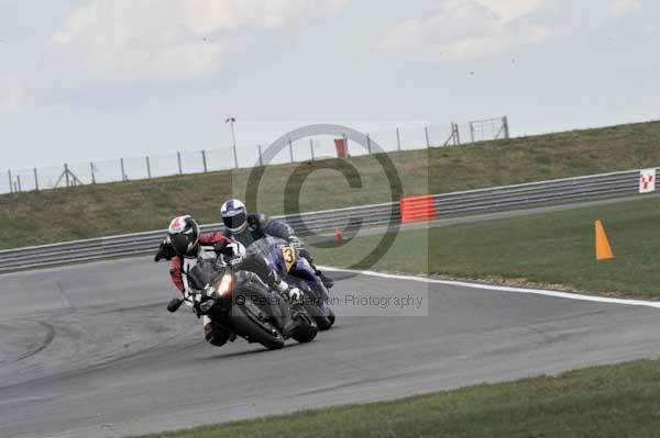 Motorcycle action photographs;Trackday digital images;event digital images;eventdigitalimages;no limits trackday;peter wileman photography;snetterton;snetterton circuit norfolk;snetterton photographs;trackday;trackday photos