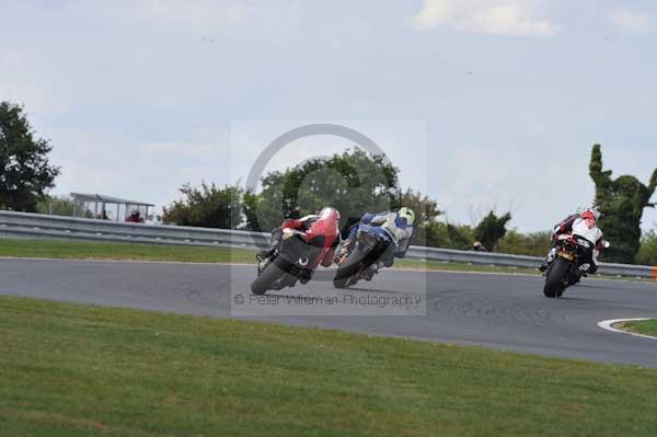 Motorcycle action photographs;Trackday digital images;event digital images;eventdigitalimages;no limits trackday;peter wileman photography;snetterton;snetterton circuit norfolk;snetterton photographs;trackday;trackday photos