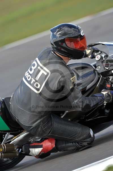 Motorcycle action photographs;Trackday digital images;event digital images;eventdigitalimages;no limits trackday;peter wileman photography;snetterton;snetterton circuit norfolk;snetterton photographs;trackday;trackday photos