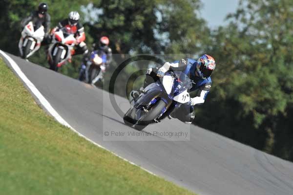 Motorcycle action photographs;Trackday digital images;event digital images;eventdigitalimages;no limits trackday;peter wileman photography;snetterton;snetterton circuit norfolk;snetterton photographs;trackday;trackday photos