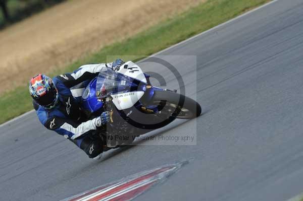 Motorcycle action photographs;Trackday digital images;event digital images;eventdigitalimages;no limits trackday;peter wileman photography;snetterton;snetterton circuit norfolk;snetterton photographs;trackday;trackday photos