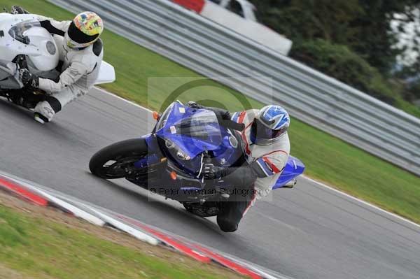 Motorcycle action photographs;Trackday digital images;event digital images;eventdigitalimages;no limits trackday;peter wileman photography;snetterton;snetterton circuit norfolk;snetterton photographs;trackday;trackday photos