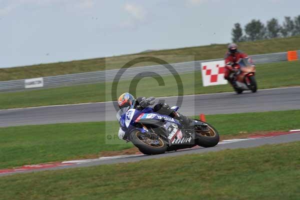 Motorcycle action photographs;Trackday digital images;event digital images;eventdigitalimages;no limits trackday;peter wileman photography;snetterton;snetterton circuit norfolk;snetterton photographs;trackday;trackday photos