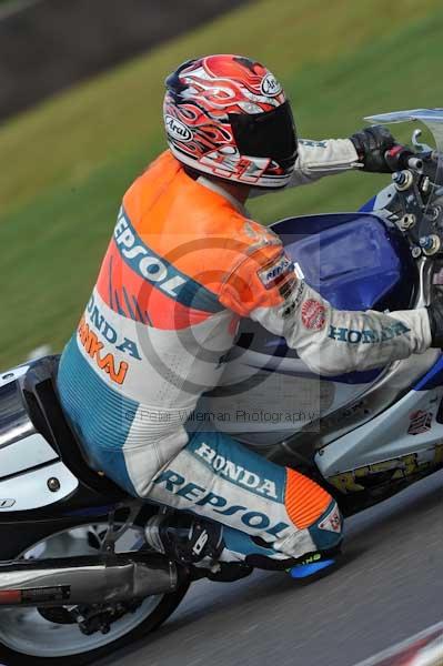 Motorcycle action photographs;Trackday digital images;event digital images;eventdigitalimages;no limits trackday;peter wileman photography;snetterton;snetterton circuit norfolk;snetterton photographs;trackday;trackday photos