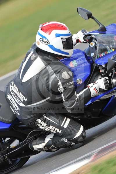 Motorcycle action photographs;Trackday digital images;event digital images;eventdigitalimages;no limits trackday;peter wileman photography;snetterton;snetterton circuit norfolk;snetterton photographs;trackday;trackday photos