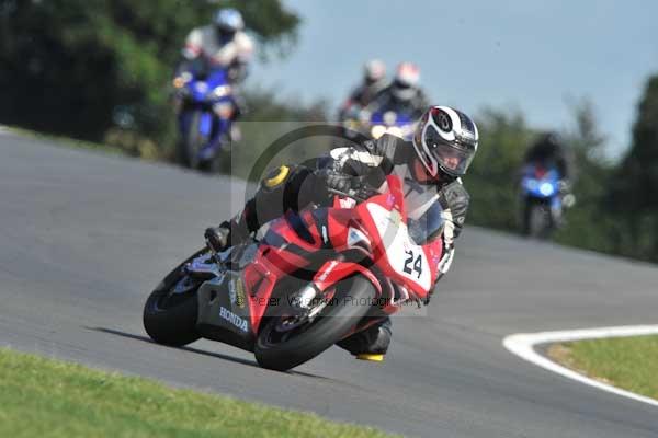 Motorcycle action photographs;Trackday digital images;event digital images;eventdigitalimages;no limits trackday;peter wileman photography;snetterton;snetterton circuit norfolk;snetterton photographs;trackday;trackday photos