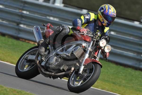 Motorcycle action photographs;Trackday digital images;event digital images;eventdigitalimages;no limits trackday;peter wileman photography;snetterton;snetterton circuit norfolk;snetterton photographs;trackday;trackday photos