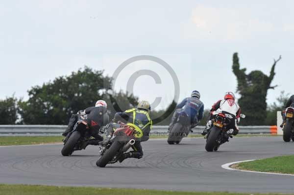 Motorcycle action photographs;Trackday digital images;event digital images;eventdigitalimages;no limits trackday;peter wileman photography;snetterton;snetterton circuit norfolk;snetterton photographs;trackday;trackday photos