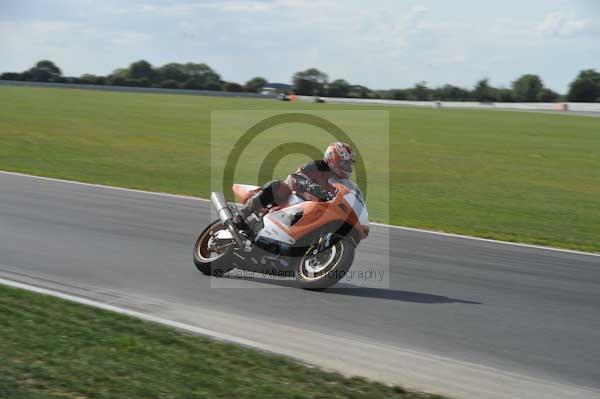 Motorcycle action photographs;Trackday digital images;event digital images;eventdigitalimages;no limits trackday;peter wileman photography;snetterton;snetterton circuit norfolk;snetterton photographs;trackday;trackday photos