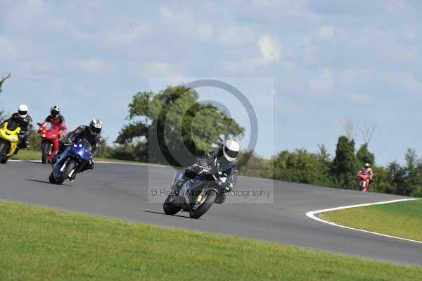 Motorcycle action photographs;Trackday digital images;event digital images;eventdigitalimages;no limits trackday;peter wileman photography;snetterton;snetterton circuit norfolk;snetterton photographs;trackday;trackday photos