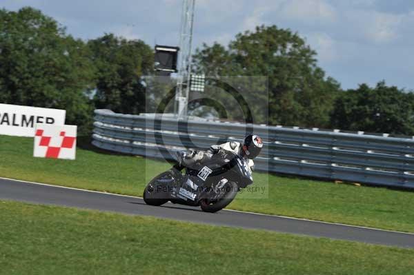 Motorcycle action photographs;Trackday digital images;event digital images;eventdigitalimages;no limits trackday;peter wileman photography;snetterton;snetterton circuit norfolk;snetterton photographs;trackday;trackday photos