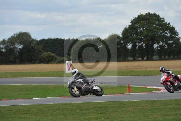 Motorcycle action photographs;Trackday digital images;event digital images;eventdigitalimages;no limits trackday;peter wileman photography;snetterton;snetterton circuit norfolk;snetterton photographs;trackday;trackday photos