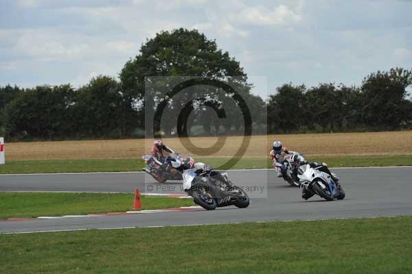 Motorcycle action photographs;Trackday digital images;event digital images;eventdigitalimages;no limits trackday;peter wileman photography;snetterton;snetterton circuit norfolk;snetterton photographs;trackday;trackday photos