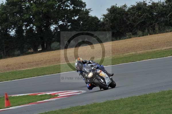 Motorcycle action photographs;Trackday digital images;event digital images;eventdigitalimages;no limits trackday;peter wileman photography;snetterton;snetterton circuit norfolk;snetterton photographs;trackday;trackday photos