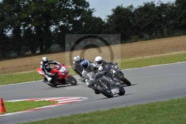 Motorcycle action photographs;Trackday digital images;event digital images;eventdigitalimages;no limits trackday;peter wileman photography;snetterton;snetterton circuit norfolk;snetterton photographs;trackday;trackday photos