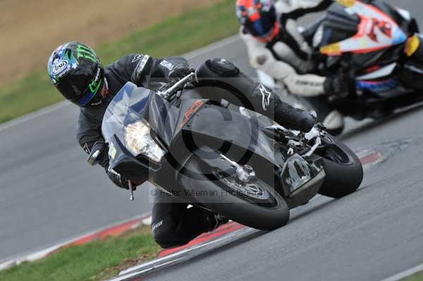 Motorcycle action photographs;Trackday digital images;event digital images;eventdigitalimages;no limits trackday;peter wileman photography;snetterton;snetterton circuit norfolk;snetterton photographs;trackday;trackday photos