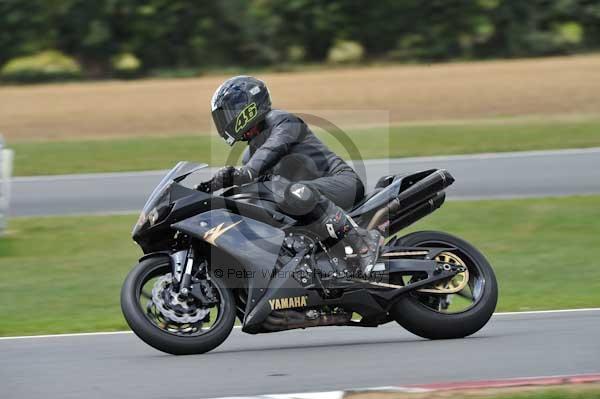 Motorcycle action photographs;Trackday digital images;event digital images;eventdigitalimages;no limits trackday;peter wileman photography;snetterton;snetterton circuit norfolk;snetterton photographs;trackday;trackday photos