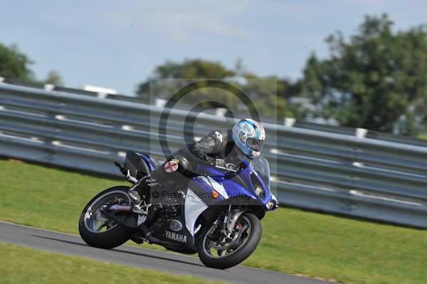 Motorcycle action photographs;Trackday digital images;event digital images;eventdigitalimages;no limits trackday;peter wileman photography;snetterton;snetterton circuit norfolk;snetterton photographs;trackday;trackday photos