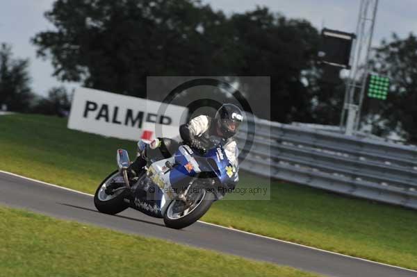 Motorcycle action photographs;Trackday digital images;event digital images;eventdigitalimages;no limits trackday;peter wileman photography;snetterton;snetterton circuit norfolk;snetterton photographs;trackday;trackday photos