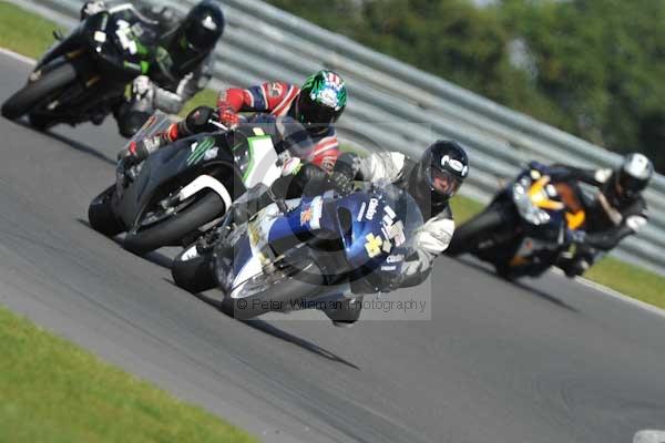 Motorcycle action photographs;Trackday digital images;event digital images;eventdigitalimages;no limits trackday;peter wileman photography;snetterton;snetterton circuit norfolk;snetterton photographs;trackday;trackday photos