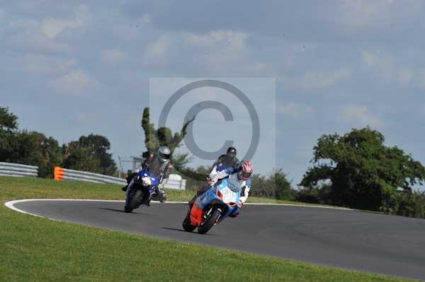 Motorcycle action photographs;Trackday digital images;event digital images;eventdigitalimages;no limits trackday;peter wileman photography;snetterton;snetterton circuit norfolk;snetterton photographs;trackday;trackday photos