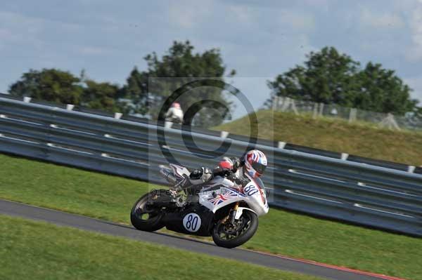 Motorcycle action photographs;Trackday digital images;event digital images;eventdigitalimages;no limits trackday;peter wileman photography;snetterton;snetterton circuit norfolk;snetterton photographs;trackday;trackday photos