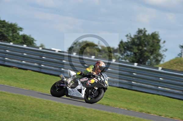 Motorcycle action photographs;Trackday digital images;event digital images;eventdigitalimages;no limits trackday;peter wileman photography;snetterton;snetterton circuit norfolk;snetterton photographs;trackday;trackday photos