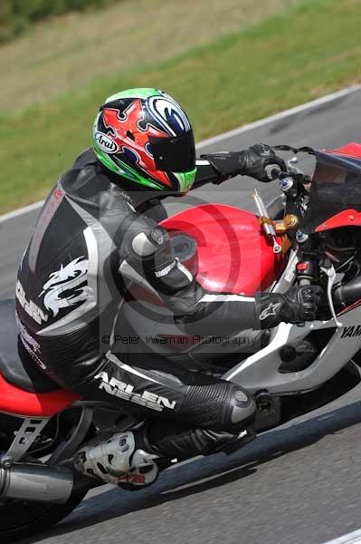 Motorcycle action photographs;Trackday digital images;event digital images;eventdigitalimages;no limits trackday;peter wileman photography;snetterton;snetterton circuit norfolk;snetterton photographs;trackday;trackday photos