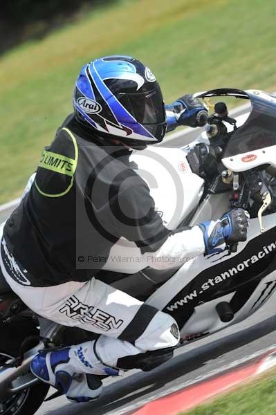 Motorcycle action photographs;Trackday digital images;event digital images;eventdigitalimages;no limits trackday;peter wileman photography;snetterton;snetterton circuit norfolk;snetterton photographs;trackday;trackday photos