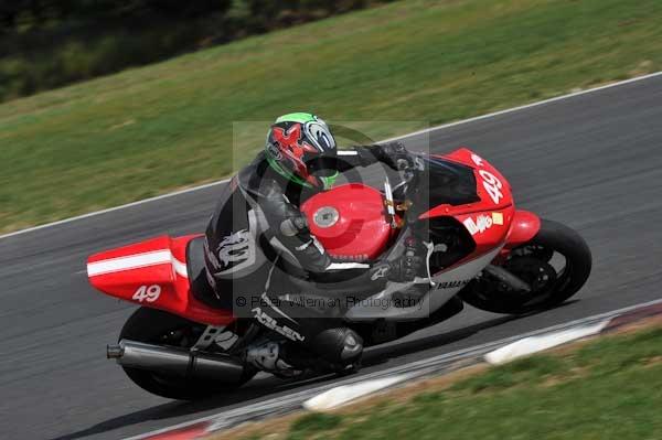 Motorcycle action photographs;Trackday digital images;event digital images;eventdigitalimages;no limits trackday;peter wileman photography;snetterton;snetterton circuit norfolk;snetterton photographs;trackday;trackday photos