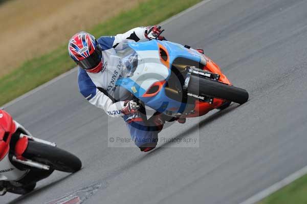 Motorcycle action photographs;Trackday digital images;event digital images;eventdigitalimages;no limits trackday;peter wileman photography;snetterton;snetterton circuit norfolk;snetterton photographs;trackday;trackday photos