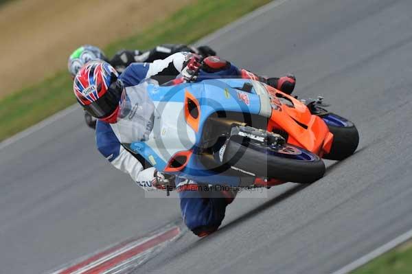 Motorcycle action photographs;Trackday digital images;event digital images;eventdigitalimages;no limits trackday;peter wileman photography;snetterton;snetterton circuit norfolk;snetterton photographs;trackday;trackday photos