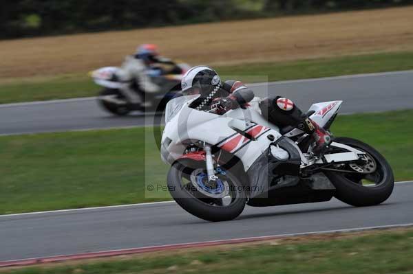 Motorcycle action photographs;Trackday digital images;event digital images;eventdigitalimages;no limits trackday;peter wileman photography;snetterton;snetterton circuit norfolk;snetterton photographs;trackday;trackday photos