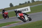 Motorcycle-action-photographs;Trackday-digital-images;event-digital-images;eventdigitalimages;no-limits-trackday;peter-wileman-photography;snetterton;snetterton-circuit-norfolk;snetterton-photographs;trackday;trackday-photos