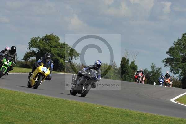 Motorcycle action photographs;Trackday digital images;event digital images;eventdigitalimages;no limits trackday;peter wileman photography;snetterton;snetterton circuit norfolk;snetterton photographs;trackday;trackday photos