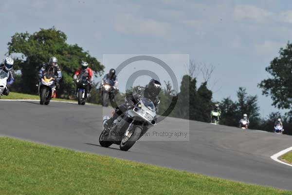 Motorcycle action photographs;Trackday digital images;event digital images;eventdigitalimages;no limits trackday;peter wileman photography;snetterton;snetterton circuit norfolk;snetterton photographs;trackday;trackday photos