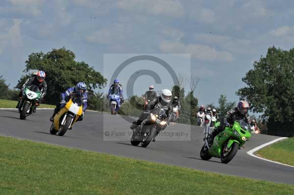 Motorcycle action photographs;Trackday digital images;event digital images;eventdigitalimages;no limits trackday;peter wileman photography;snetterton;snetterton circuit norfolk;snetterton photographs;trackday;trackday photos