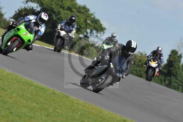 Motorcycle action photographs;Trackday digital images;event digital images;eventdigitalimages;no limits trackday;peter wileman photography;snetterton;snetterton circuit norfolk;snetterton photographs;trackday;trackday photos