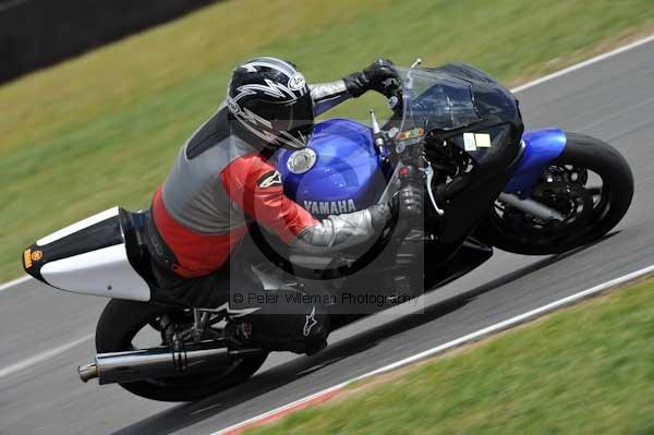 Motorcycle action photographs;Trackday digital images;event digital images;eventdigitalimages;no limits trackday;peter wileman photography;snetterton;snetterton circuit norfolk;snetterton photographs;trackday;trackday photos