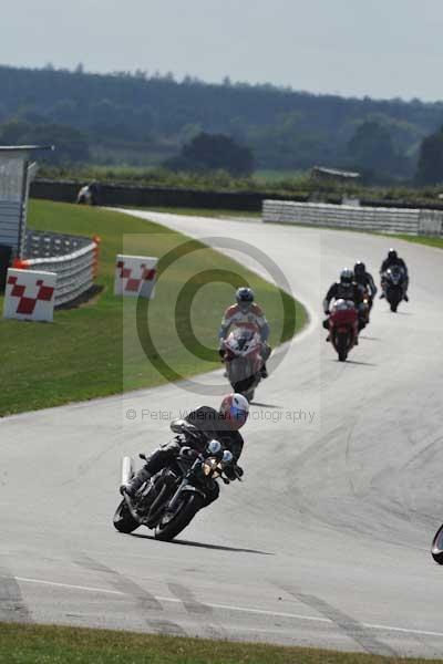 Motorcycle action photographs;Trackday digital images;event digital images;eventdigitalimages;no limits trackday;peter wileman photography;snetterton;snetterton circuit norfolk;snetterton photographs;trackday;trackday photos