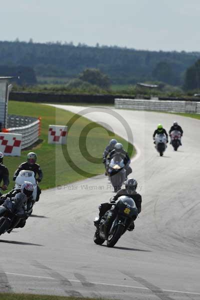 Motorcycle action photographs;Trackday digital images;event digital images;eventdigitalimages;no limits trackday;peter wileman photography;snetterton;snetterton circuit norfolk;snetterton photographs;trackday;trackday photos