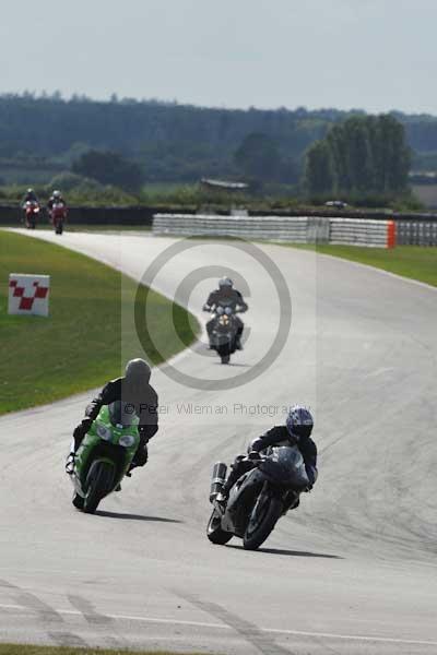 Motorcycle action photographs;Trackday digital images;event digital images;eventdigitalimages;no limits trackday;peter wileman photography;snetterton;snetterton circuit norfolk;snetterton photographs;trackday;trackday photos